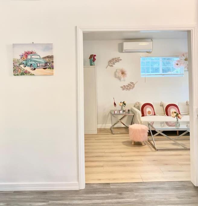 Pink Cozy House 2 Bedrooms Rosemead Dış mekan fotoğraf