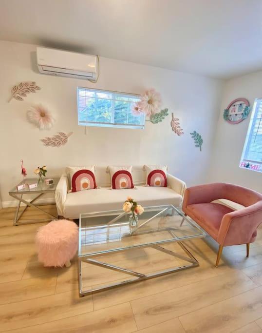 Pink Cozy House 2 Bedrooms Rosemead Dış mekan fotoğraf